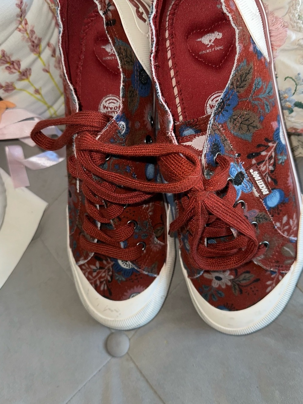Used Rocket Dog Sneakers 9 1:2”